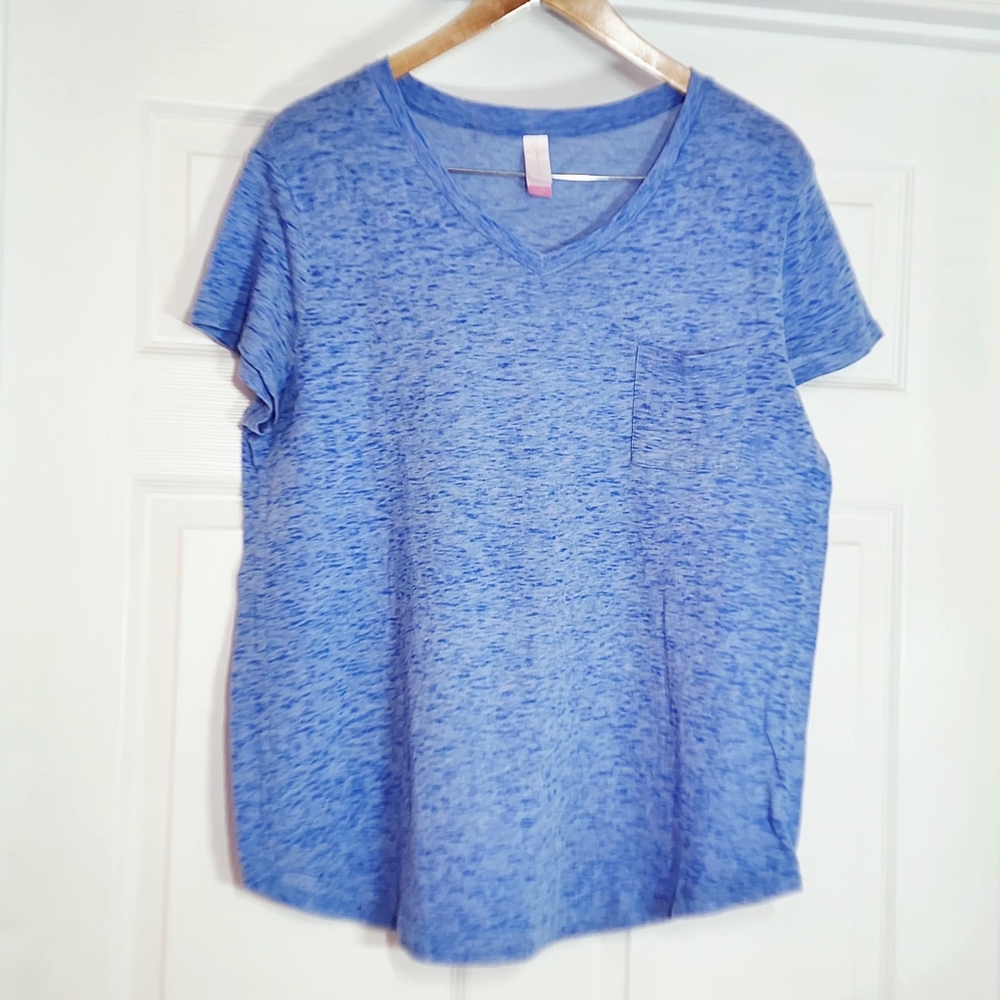 No Boundaries Nobo Women’s XXL 19 Solid Blue V-Neck Short Sleeve Shirt Thin